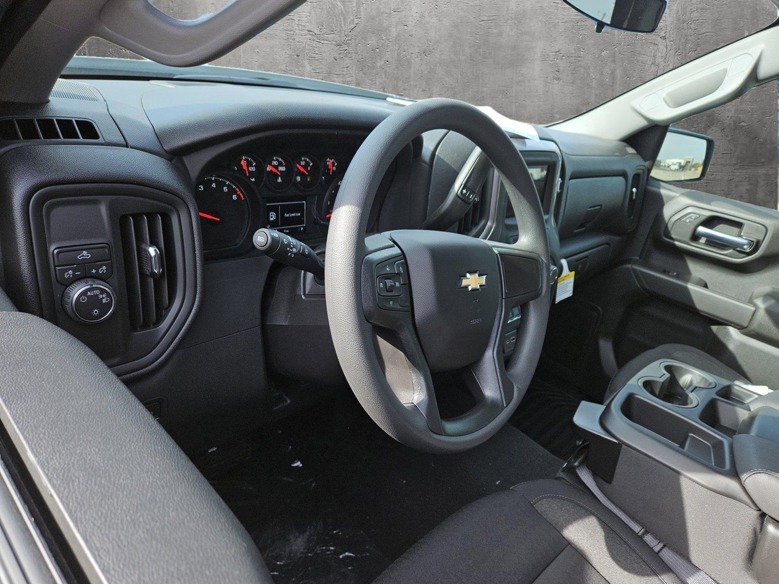 2024 Chevrolet Silverado 1500 Vehicle Photo in NORTH RICHLAND HILLS, TX 76180-7199