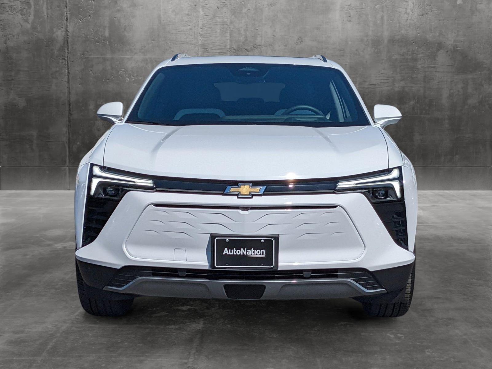 2024 Chevrolet Blazer EV Vehicle Photo in VALENCIA, CA 91355-1705