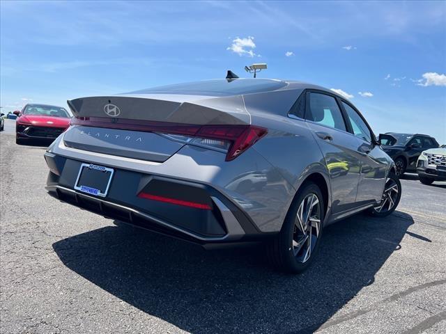 2024 Hyundai ELANTRA Vehicle Photo in O'Fallon, IL 62269