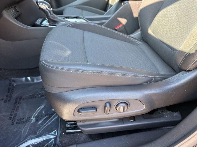 2022 Buick Encore GX Vehicle Photo in MEDINA, OH 44256-9631