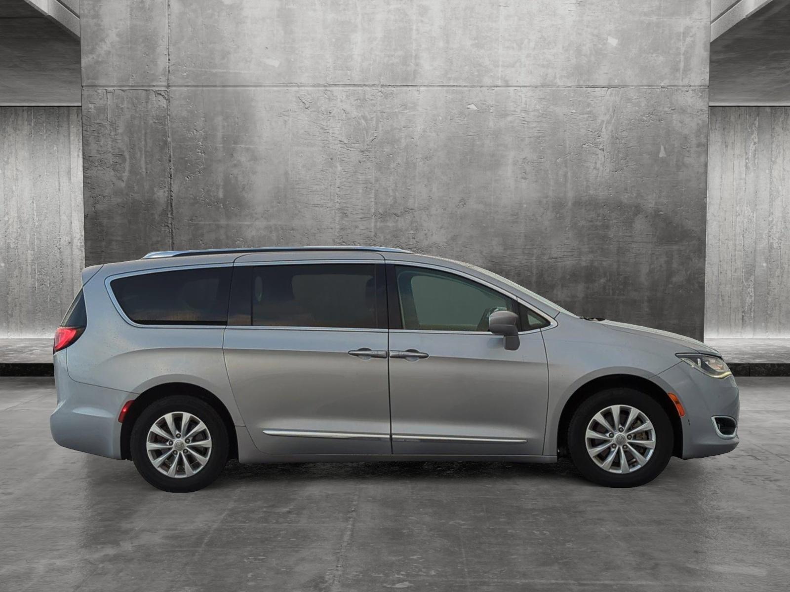 2018 Chrysler Pacifica Vehicle Photo in Ft. Myers, FL 33907