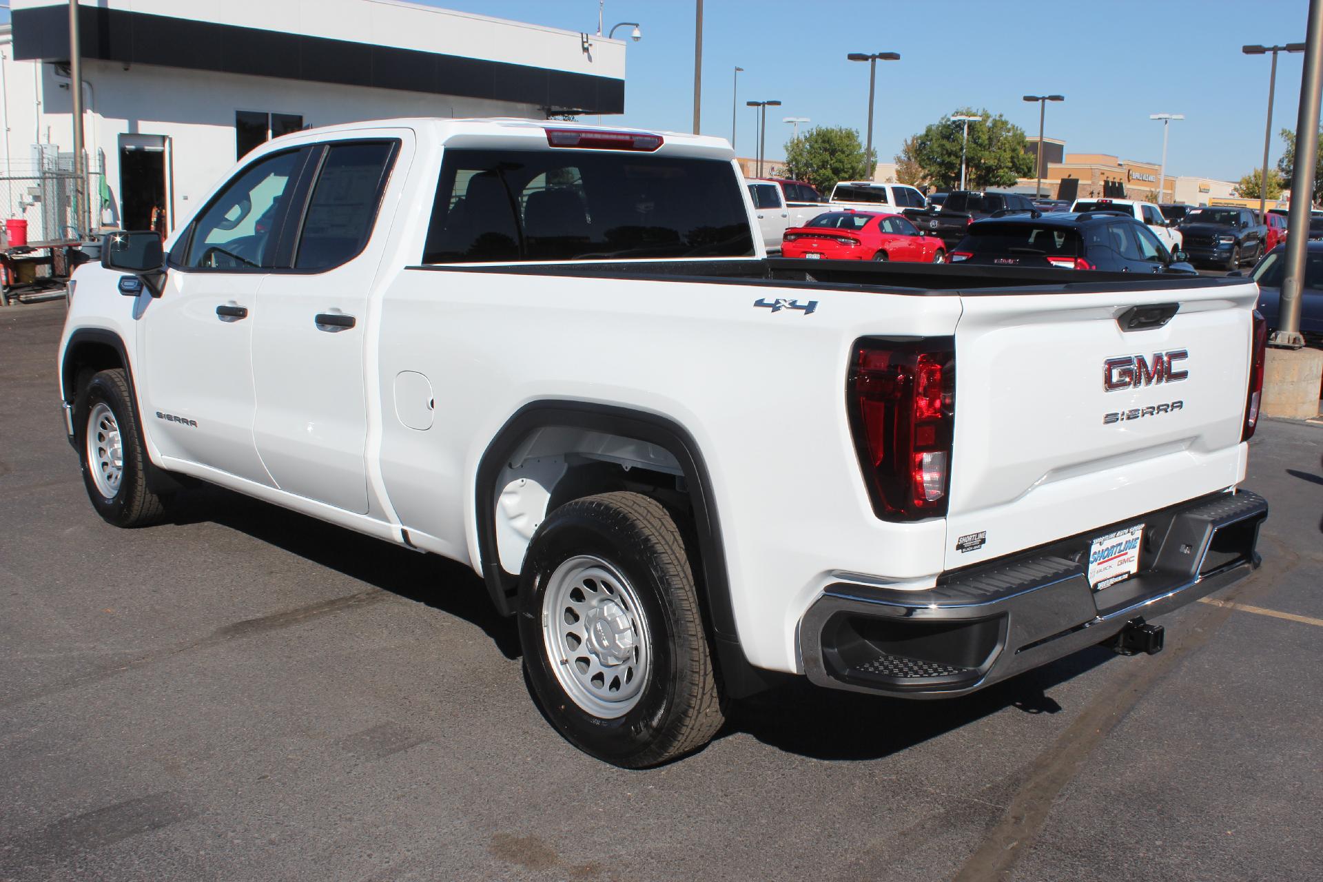 2025 GMC Sierra 1500 Vehicle Photo in AURORA, CO 80012-4011