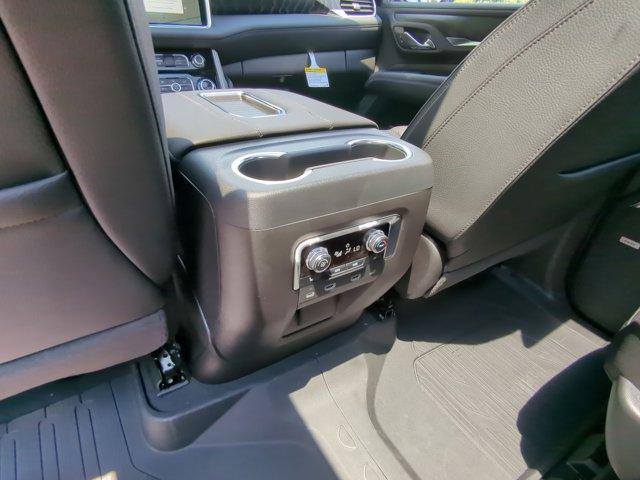 2024 GMC Yukon XL Vehicle Photo in ALBERTVILLE, AL 35950-0246