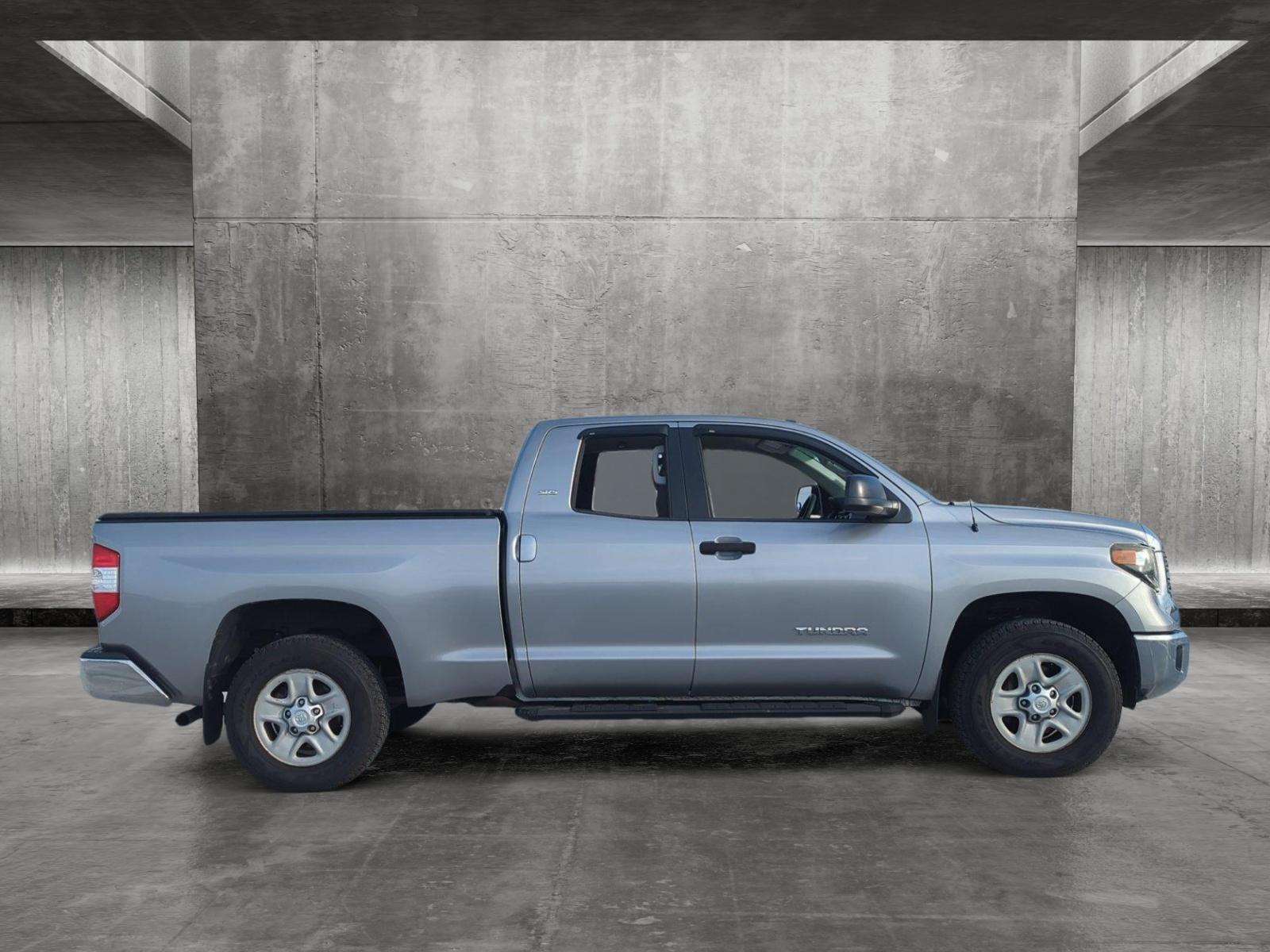 2018 Toyota Tundra 2WD Vehicle Photo in Ft. Myers, FL 33907