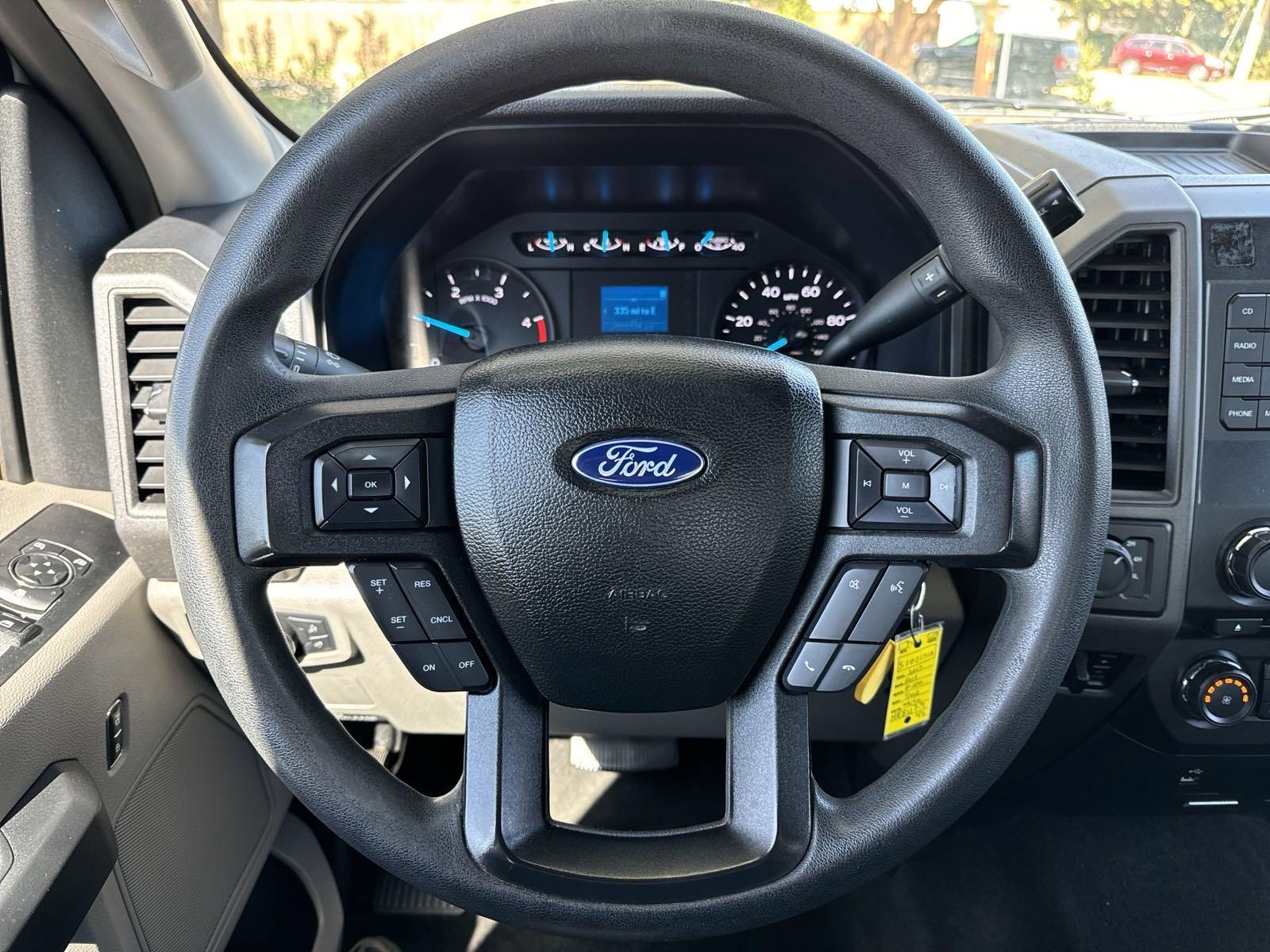 2017 Ford Super Duty F-250 SRW Vehicle Photo in DALLAS, TX 75209-3016