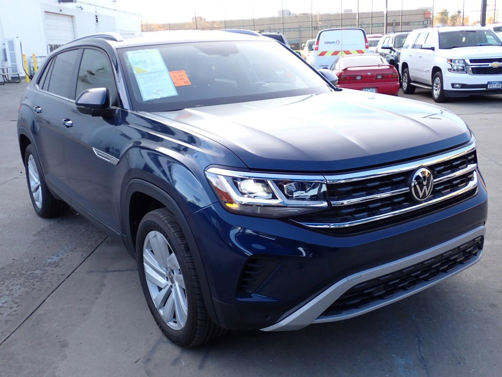 2022 Volkswagen Atlas Cross Sport Vehicle Photo in DENVER, CO 80221-3610