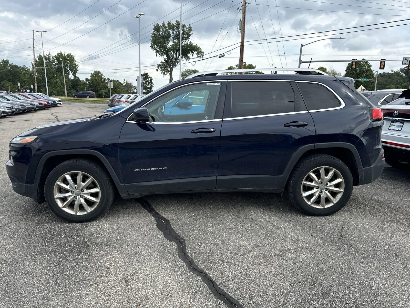 2016 Jeep Cherokee Vehicle Photo in Marion, IA 52302