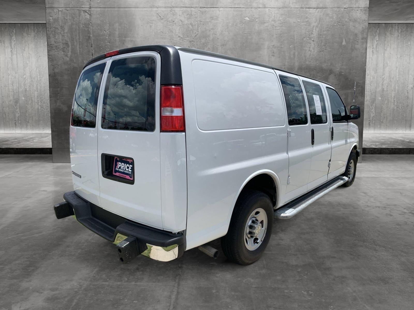 2022 Chevrolet Express Cargo Van Vehicle Photo in CORPUS CHRISTI, TX 78412-4902