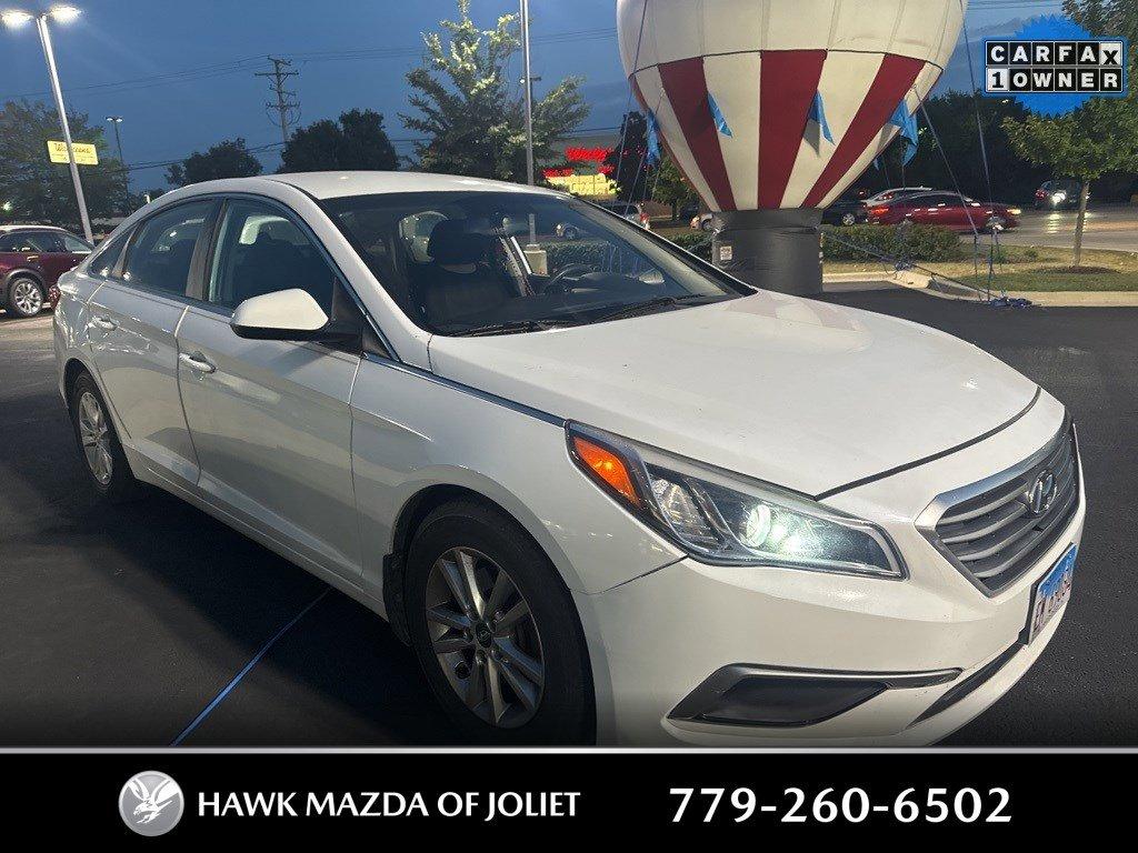 2016 Hyundai SONATA Vehicle Photo in Plainfield, IL 60586