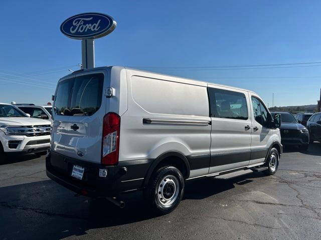 2022 Ford Transit Crew Van Vehicle Photo in Danville, KY 40422-2805