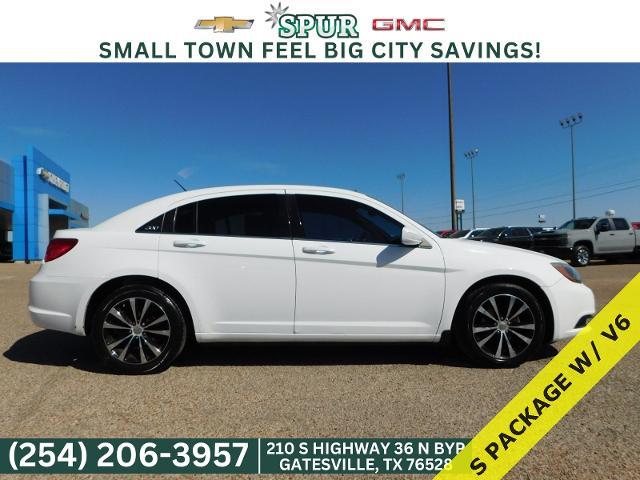 2011 Chrysler 200 Vehicle Photo in Weatherford, TX 76087