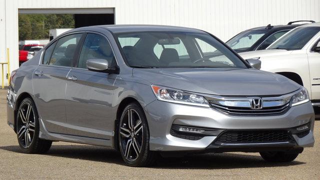 Used 2017 Honda Accord Sport with VIN 1HGCR2F58HA192664 for sale in Tupelo, MS