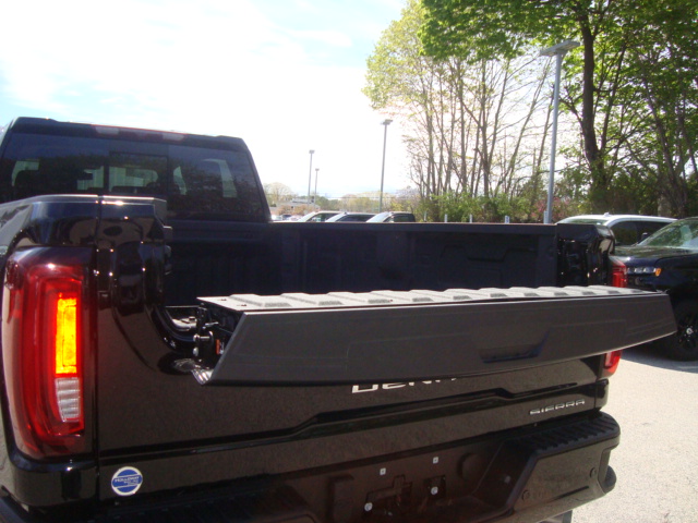 2023 GMC Sierra 2500 HD Vehicle Photo in PORTSMOUTH, NH 03801-4196