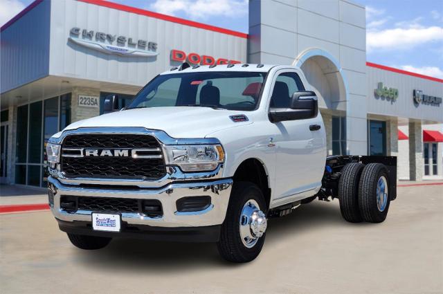 2024 Ram 3500 Chassis Cab Vehicle Photo in Cleburne, TX 76033