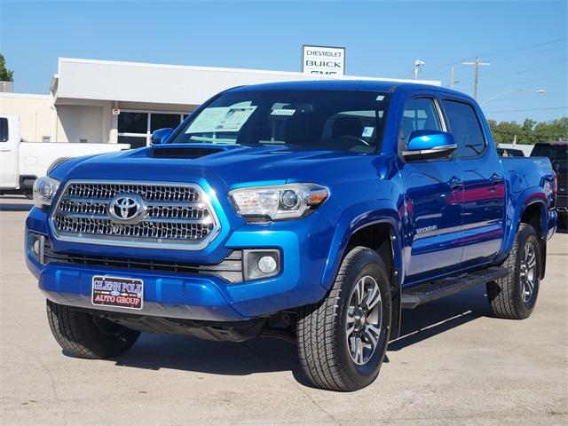 2017 Toyota Tacoma Vehicle Photo in GAINESVILLE, TX 76240-2013