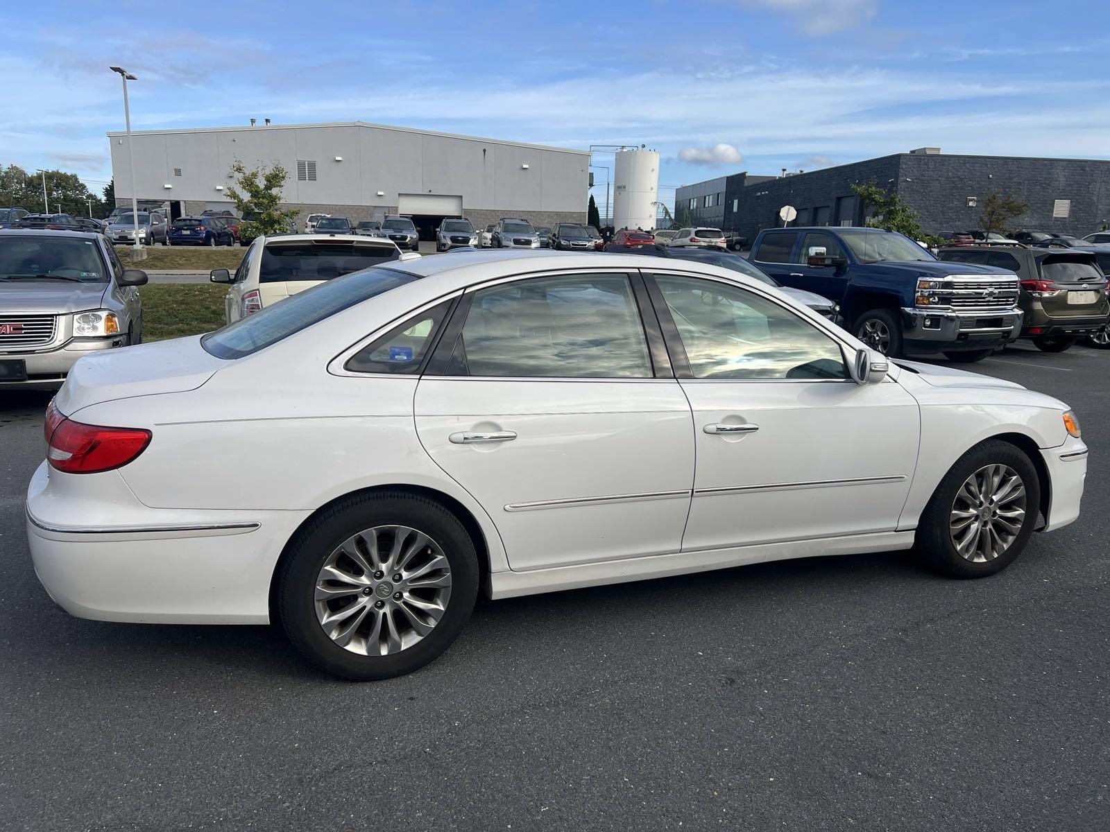 2011 Hyundai AZERA Vehicle Photo in Mechanicsburg, PA 17050