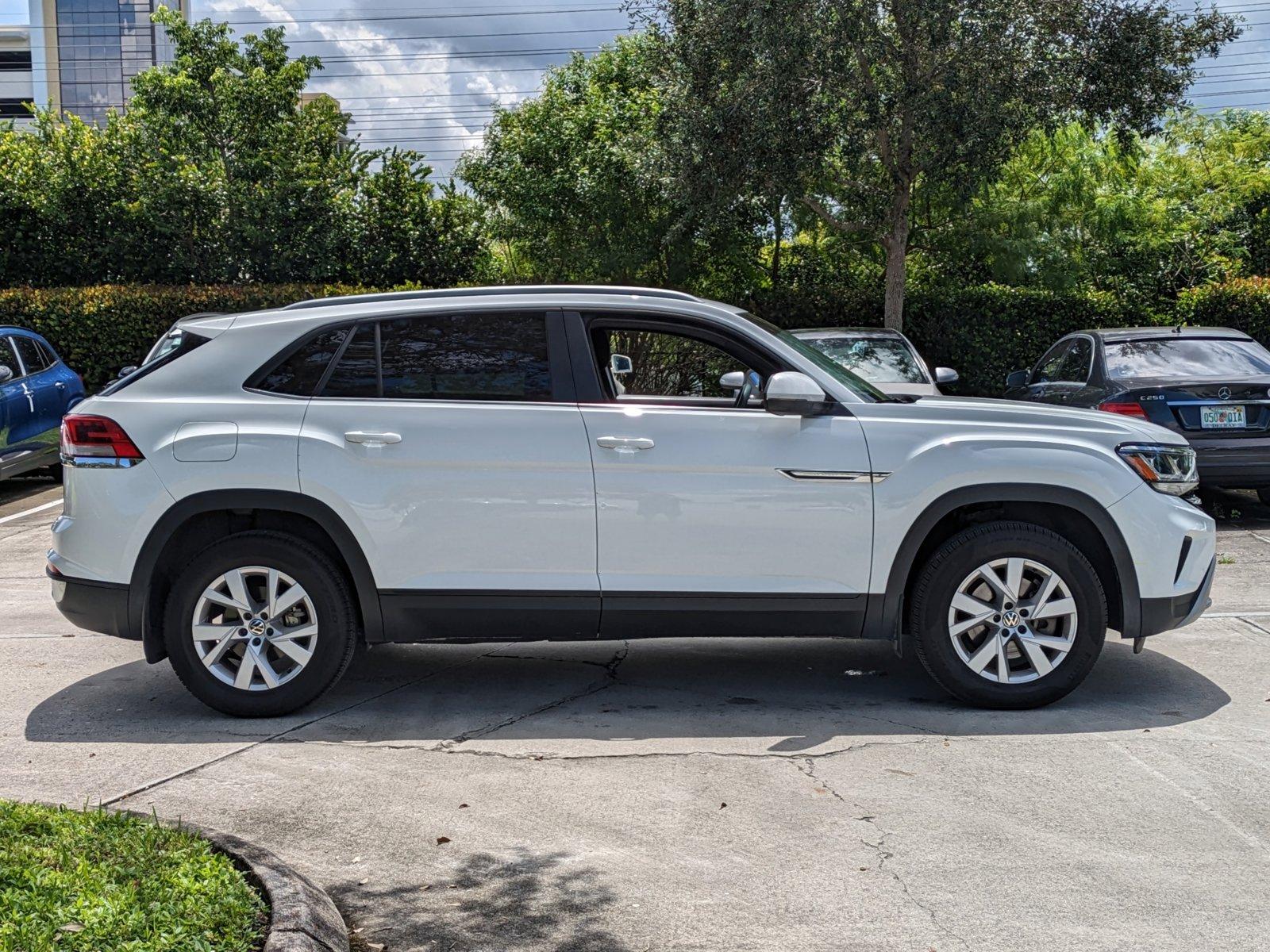 2020 Volkswagen Atlas Cross Sport Vehicle Photo in Coconut Creek, FL 33073