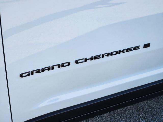 2025 Jeep Grand Cherokee L Vehicle Photo in Ennis, TX 75119-5114