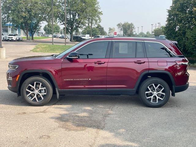 2024 Jeep Grand Cherokee Vehicle Photo in GREELEY, CO 80634-4125