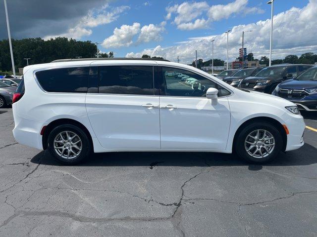 2022 Chrysler Pacifica Vehicle Photo in BATTLE CREEK, MI 49037-8454