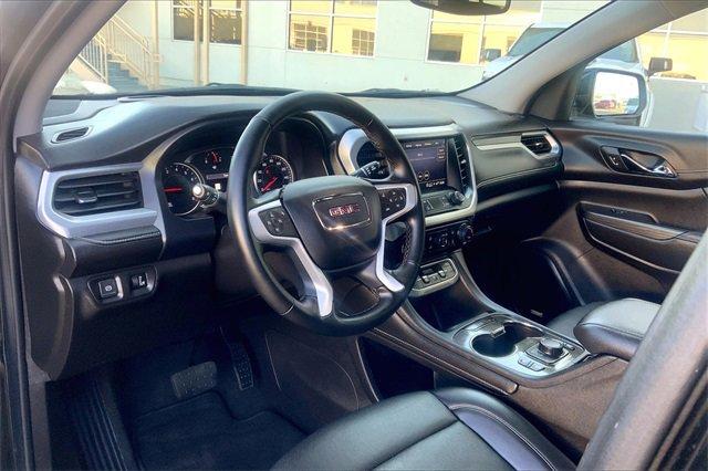 2023 GMC Acadia Vehicle Photo in TOPEKA, KS 66609-0000