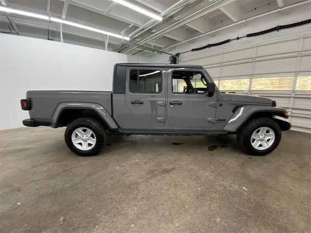 2023 Jeep Gladiator Vehicle Photo in PORTLAND, OR 97225-3518