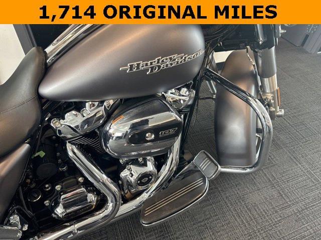 2017 Harley Davidson STREET GLIDE Vehicle Photo in TREVOSE, PA 19053-4984