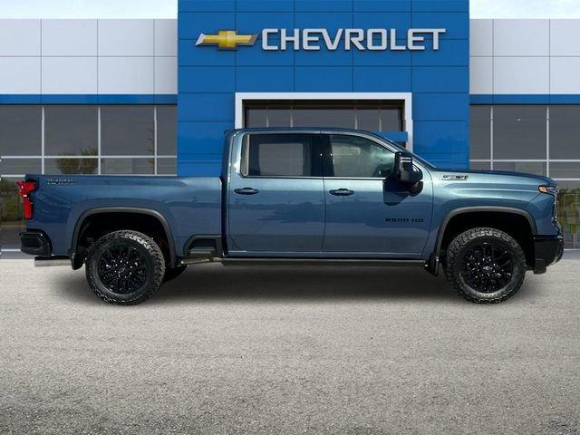 2025 Chevrolet Silverado 2500 HD Vehicle Photo in RIVERSIDE, CA 92504-4106