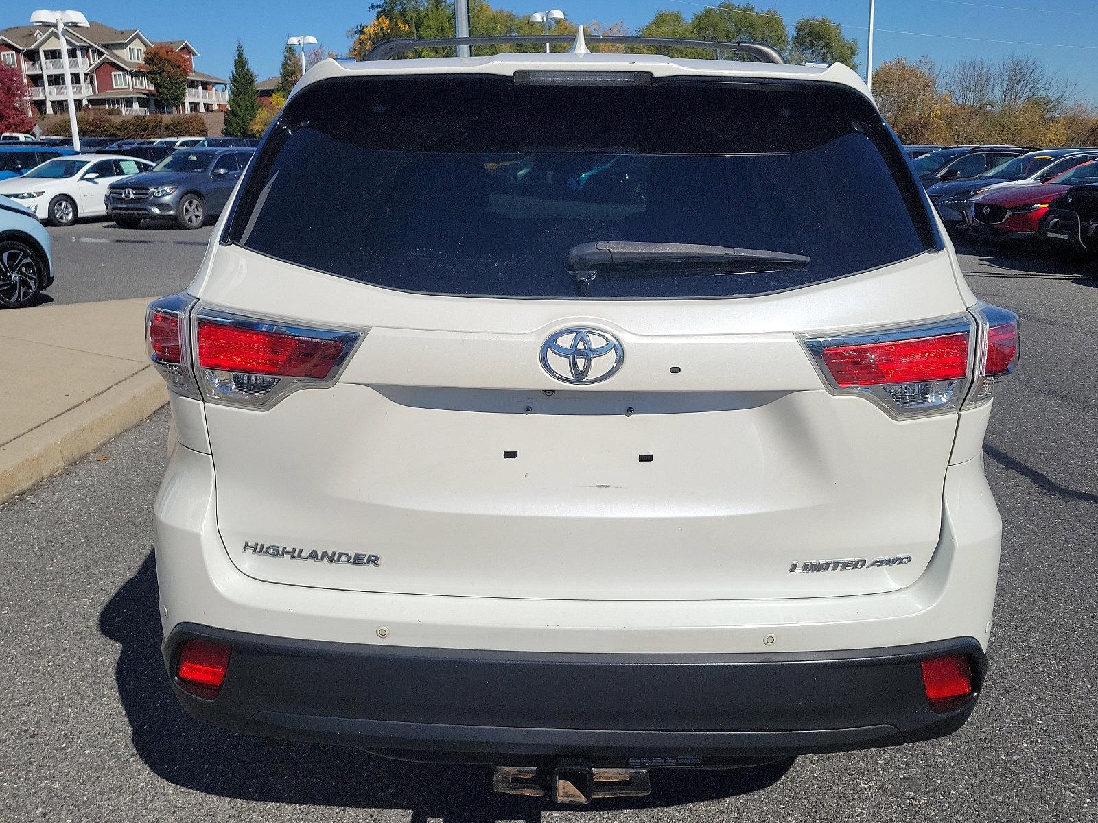 2015 Toyota Highlander Vehicle Photo in BETHLEHEM, PA 18017-9401