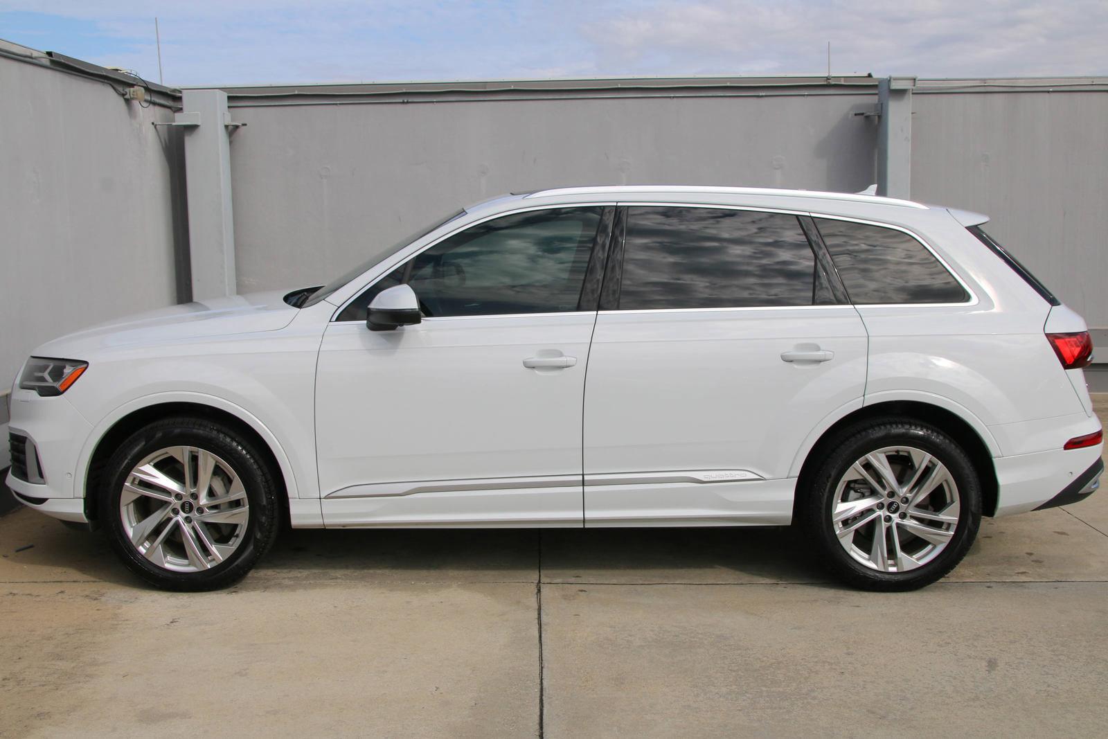 2021 Audi Q7 Vehicle Photo in SUGAR LAND, TX 77478