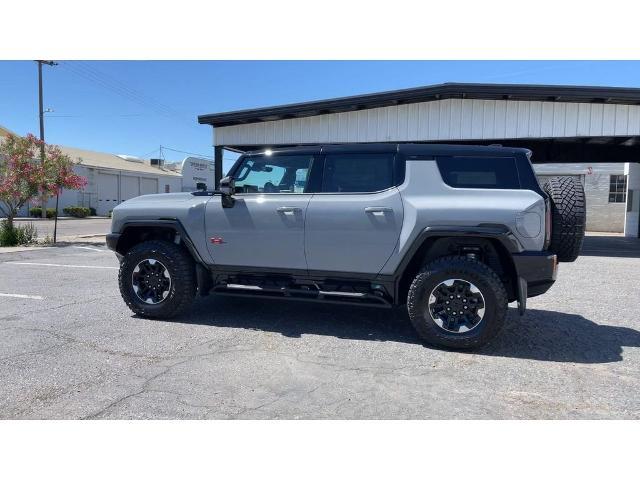 2024 GMC HUMMER EV SUV Vehicle Photo in TURLOCK, CA 95380-4918