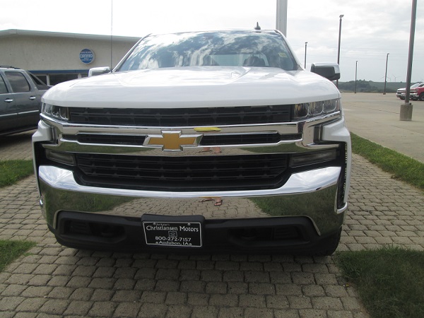 Used 2020 Chevrolet Silverado 1500 LT with VIN 1GCUYDED8LZ261387 for sale in Audubon, IA