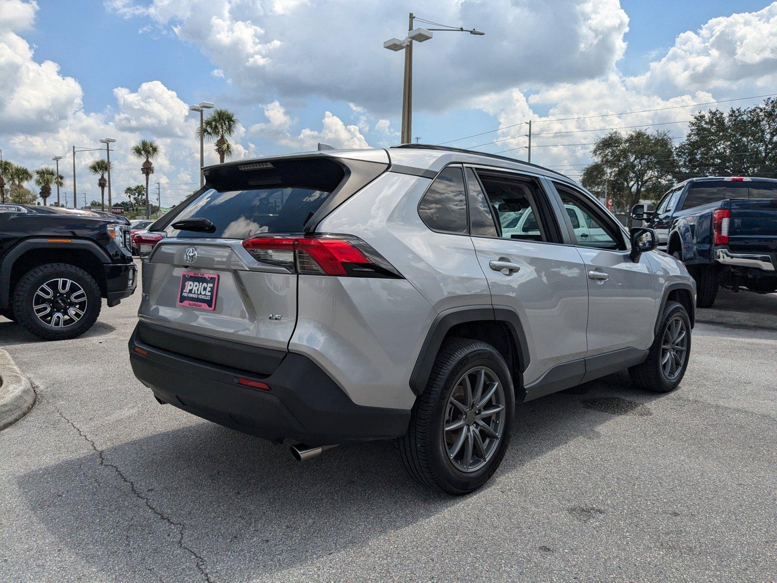 2020 Toyota RAV4 Vehicle Photo in Winter Park, FL 32792