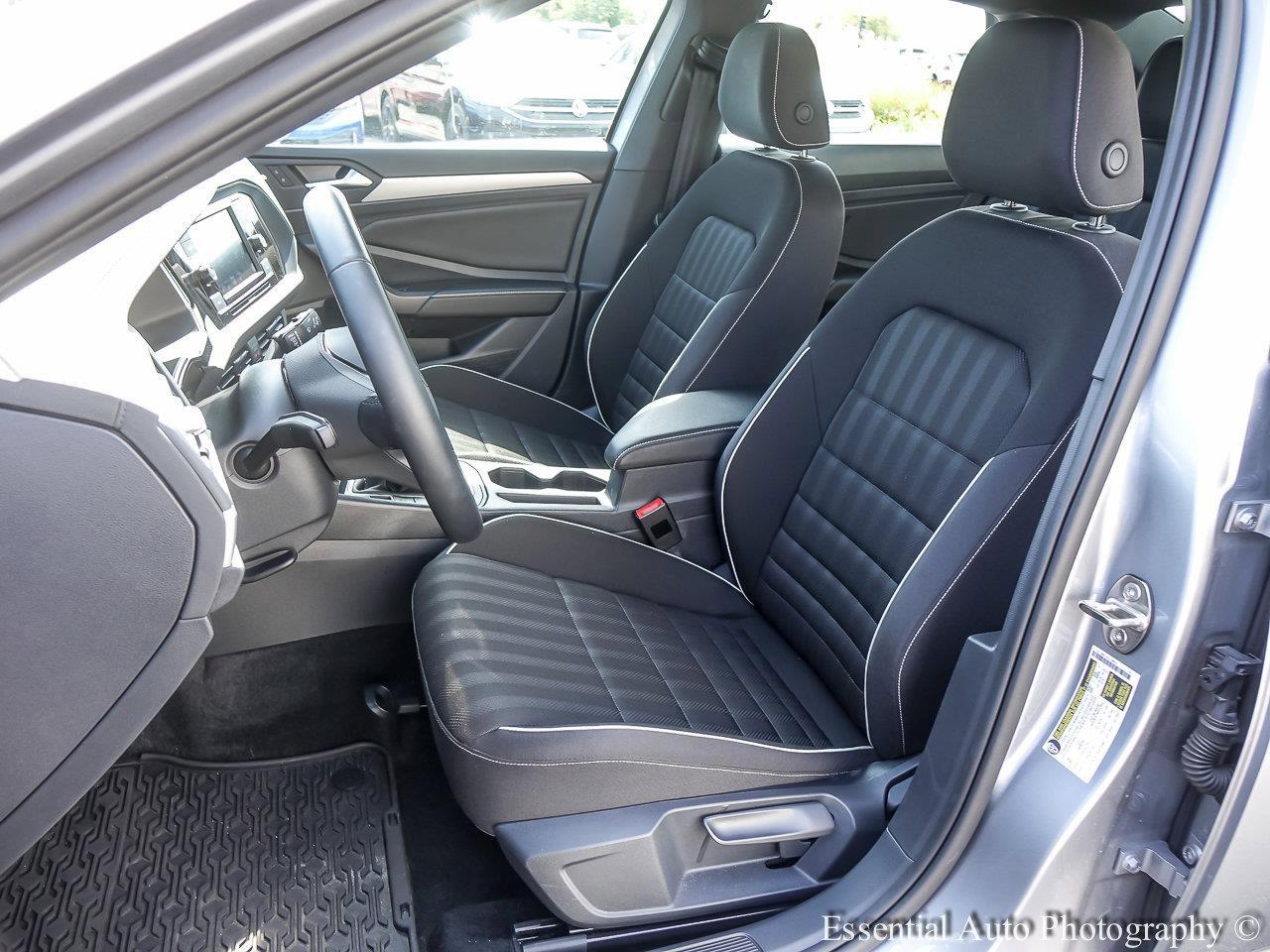 2024 Volkswagen Jetta Vehicle Photo in Saint Charles, IL 60174