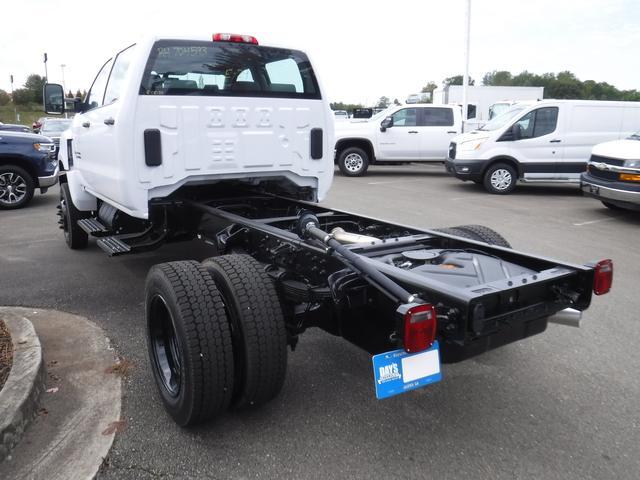 2024 Chevrolet Silverado 5500 HD Vehicle Photo in JASPER, GA 30143-8655