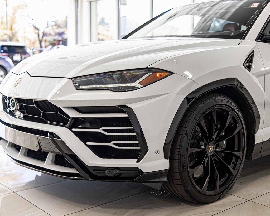 2021 Lamborghini Urus Vehicle Photo in Saint Charles, IL 60174