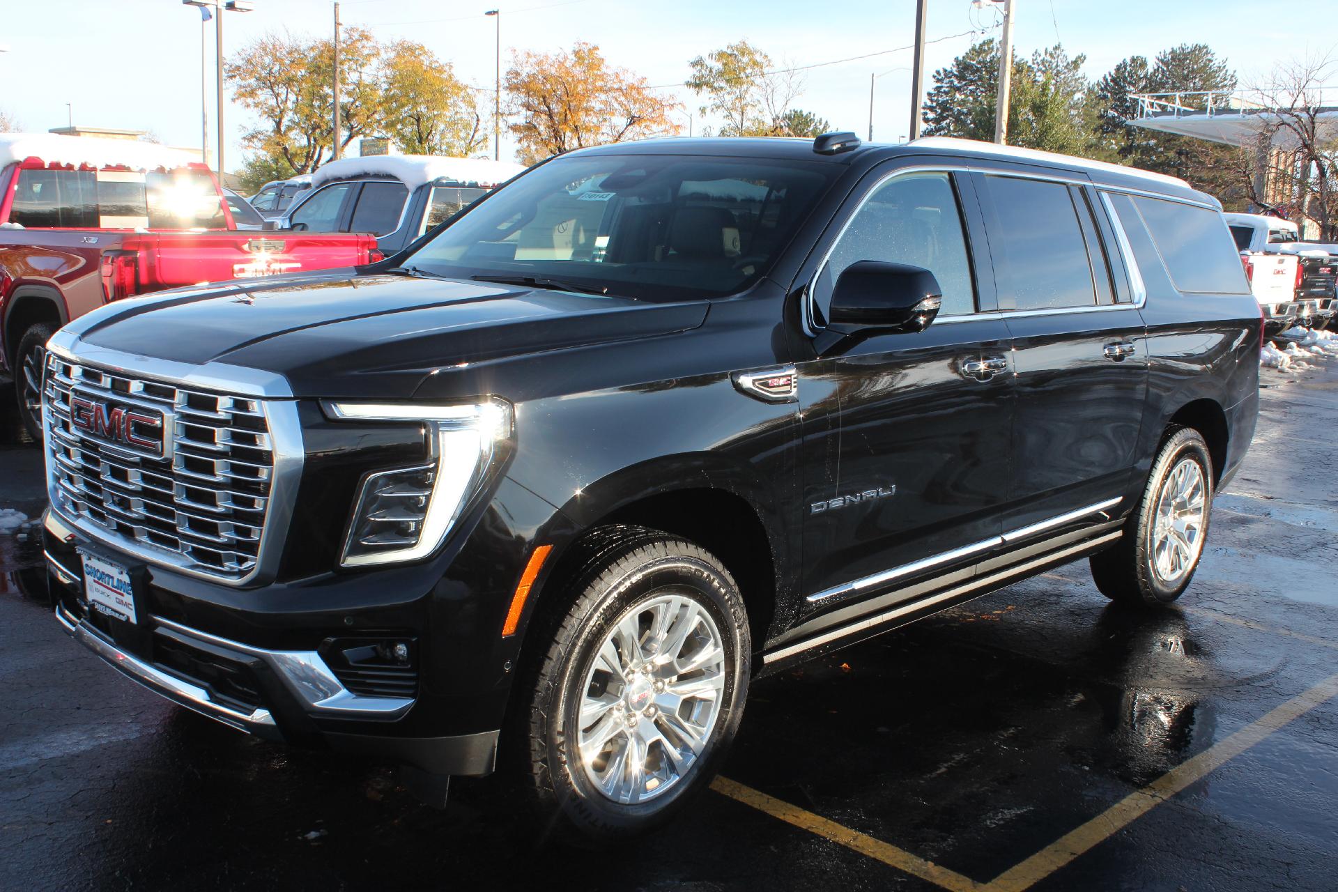 2025 GMC Yukon XL Vehicle Photo in AURORA, CO 80012-4011