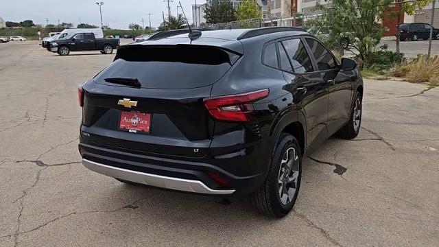 2024 Chevrolet Trax Vehicle Photo in San Angelo, TX 76901