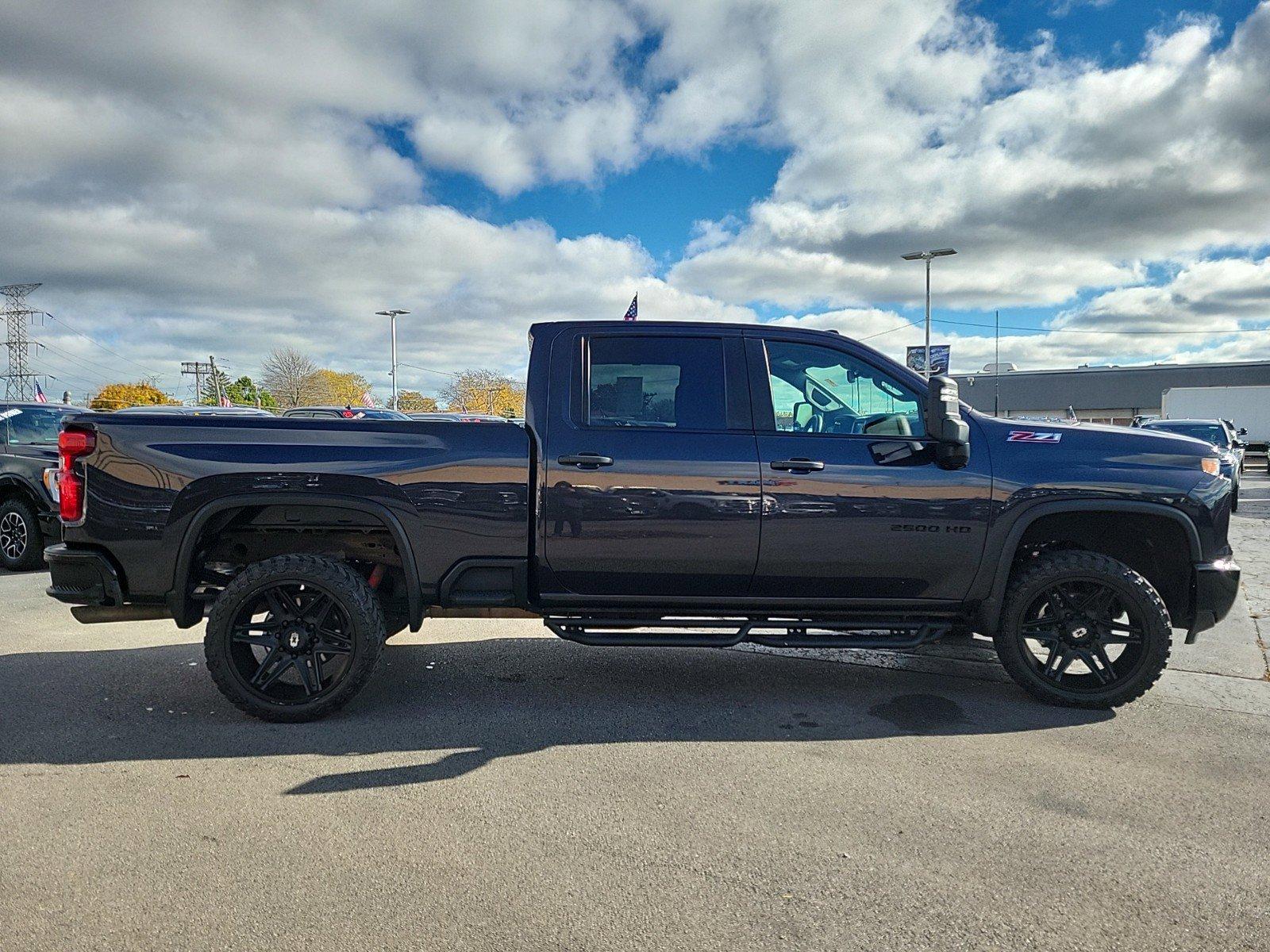 2024 Chevrolet Silverado 2500 HD Vehicle Photo in Saint Charles, IL 60174