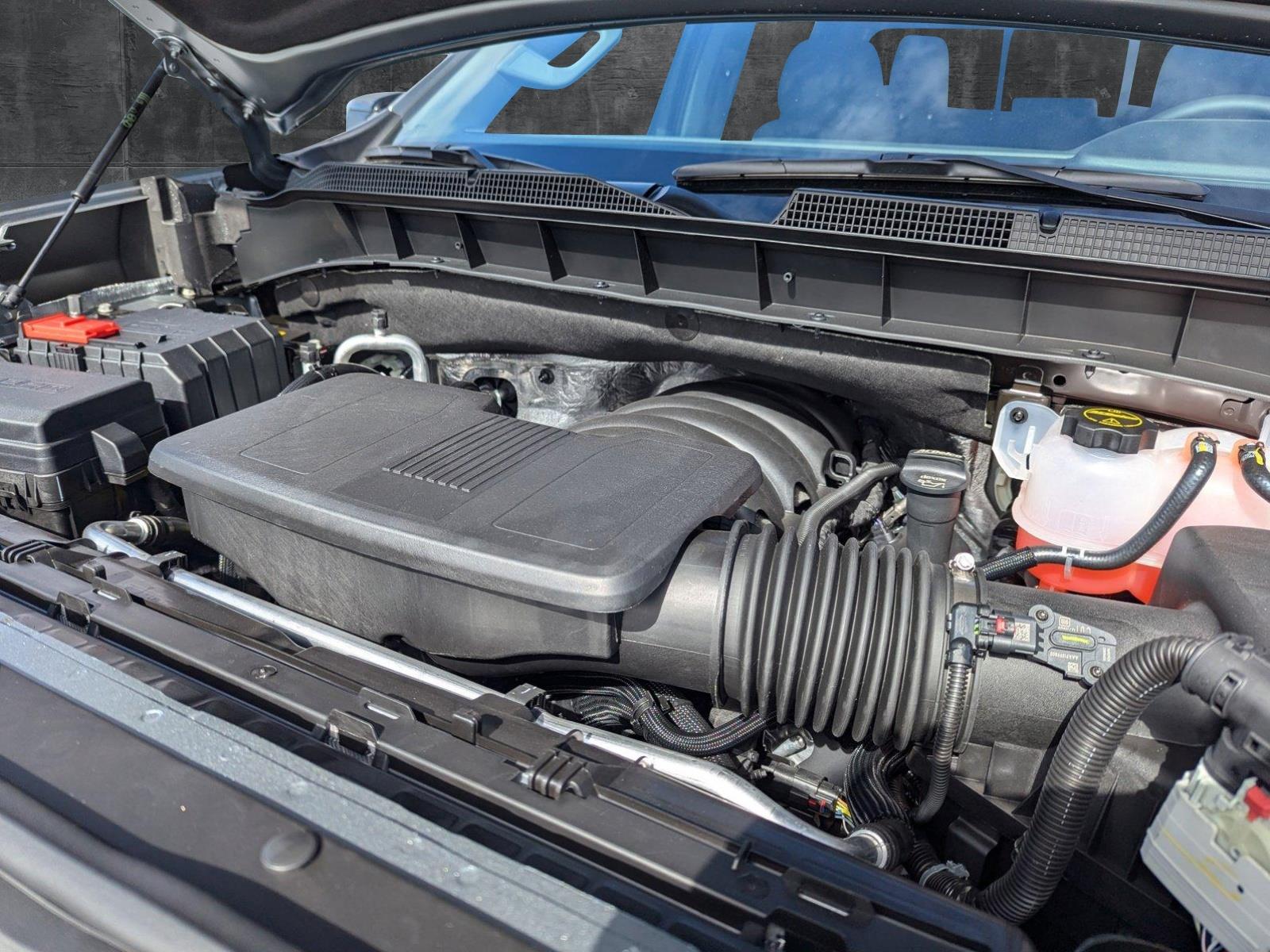 2025 Chevrolet Silverado 1500 Vehicle Photo in PEMBROKE PINES, FL 33024-6534