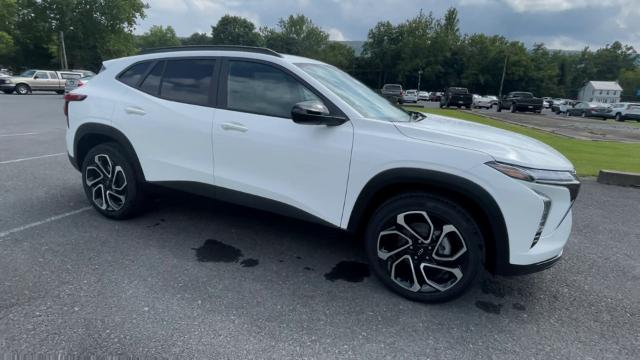 2025 Chevrolet Trax Vehicle Photo in THOMPSONTOWN, PA 17094-9014