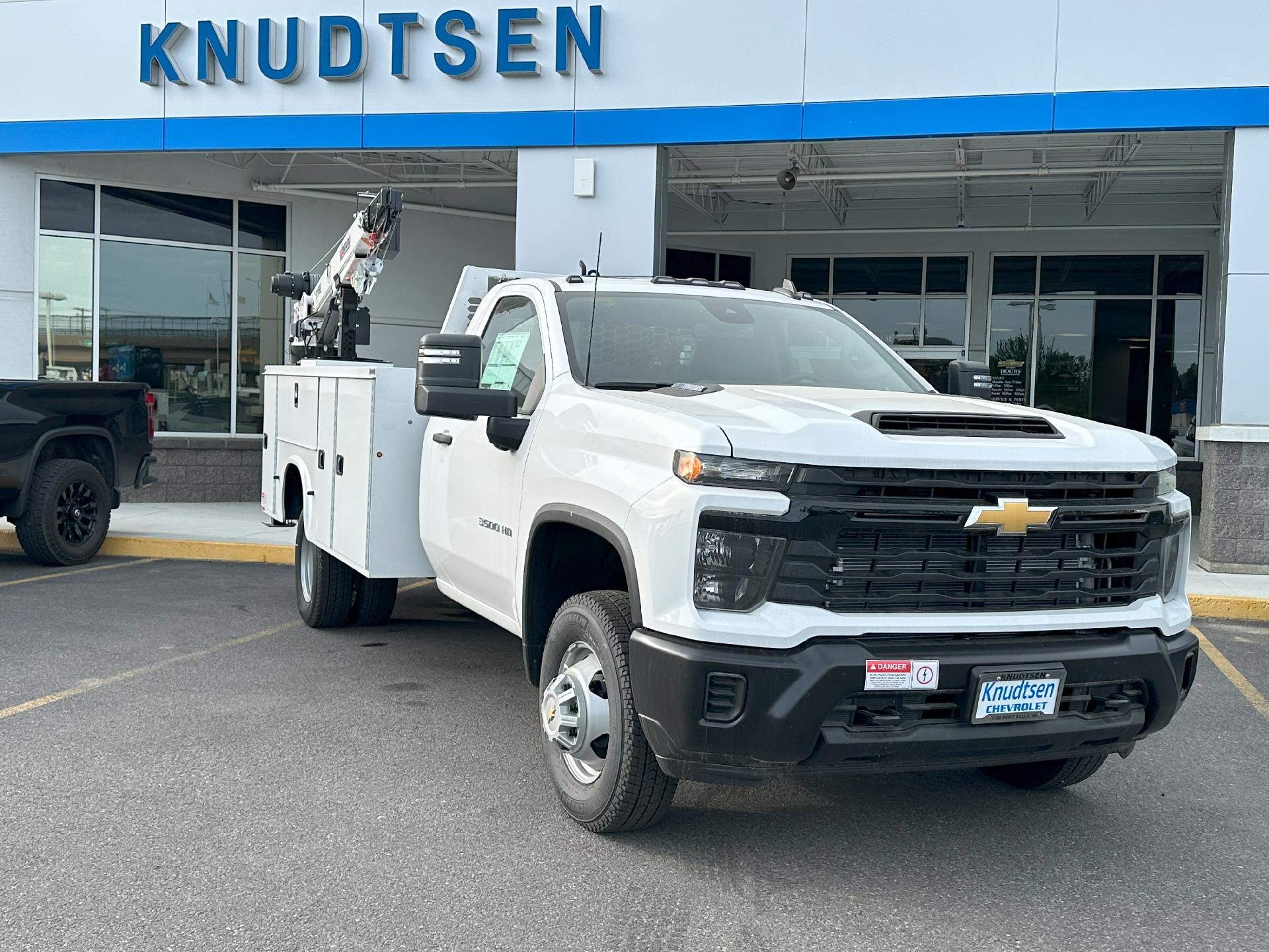 2024 Chevrolet Silverado 3500 HD CC Vehicle Photo in POST FALLS, ID 83854-5365