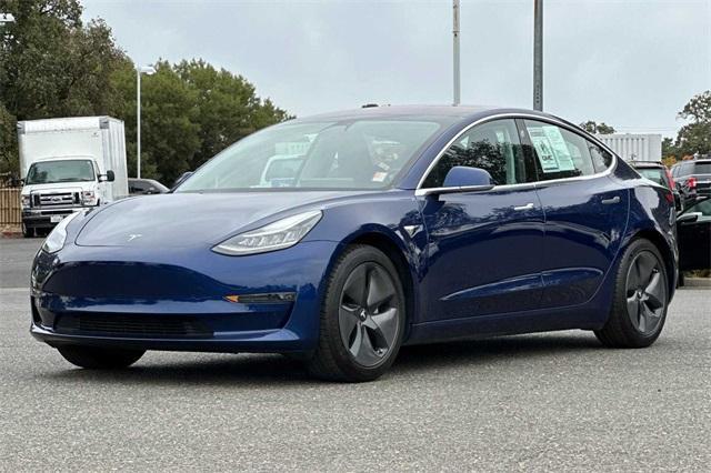 2018 Tesla Model 3 Vehicle Photo in ELK GROVE, CA 95757-8703