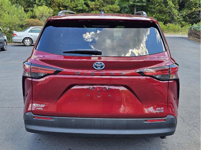 2021 Toyota Sienna Vehicle Photo in Auburn, AL 36832-6638