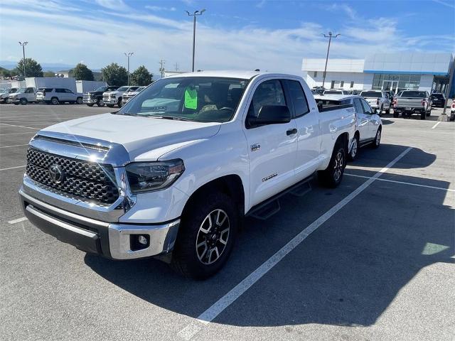 Used 2020 Toyota Tundra SR5 with VIN 5TFUY5F12LX940688 for sale in Alcoa, TN