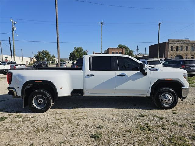 Used 2022 GMC Sierra 3500HD Base with VIN 1GT49SEYXNF353447 for sale in Jacksboro, TX