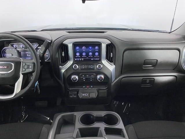 2023 GMC Sierra 2500 HD Vehicle Photo in BROCKTON, MA 02301-7113