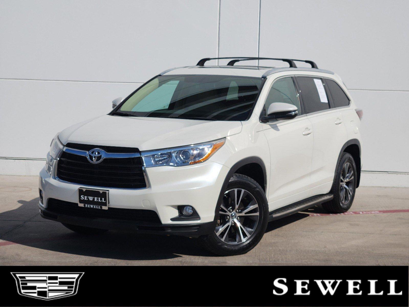 2016 Toyota Highlander Vehicle Photo in GRAPEVINE, TX 76051-8302