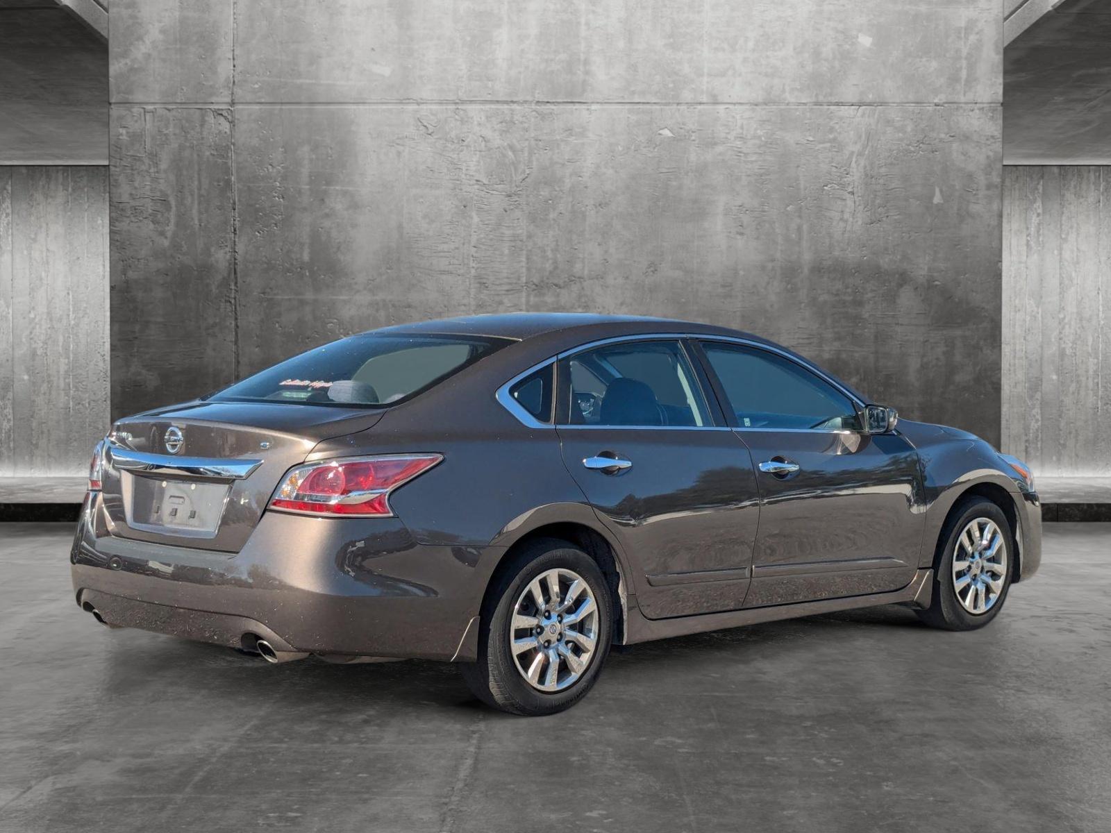 2015 Nissan Altima Vehicle Photo in St. Petersburg, FL 33713