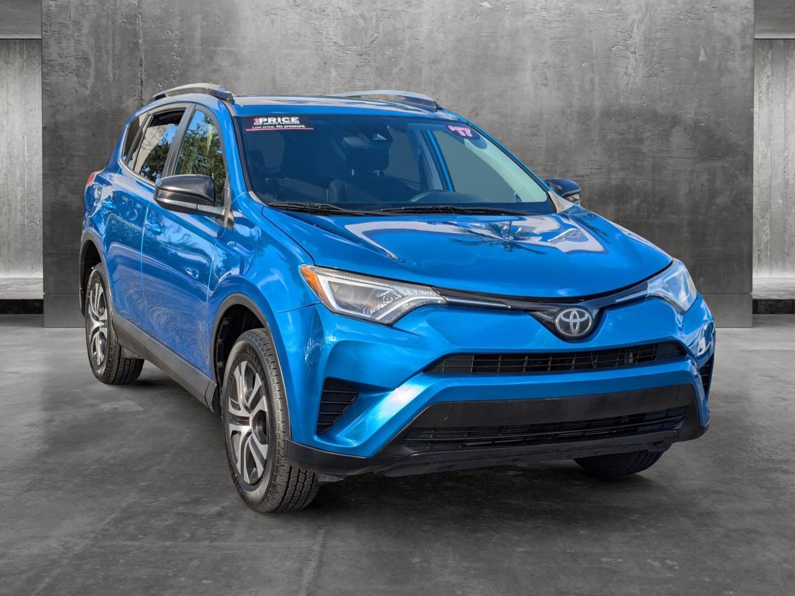 2017 Toyota RAV4 Vehicle Photo in Miami, FL 33015